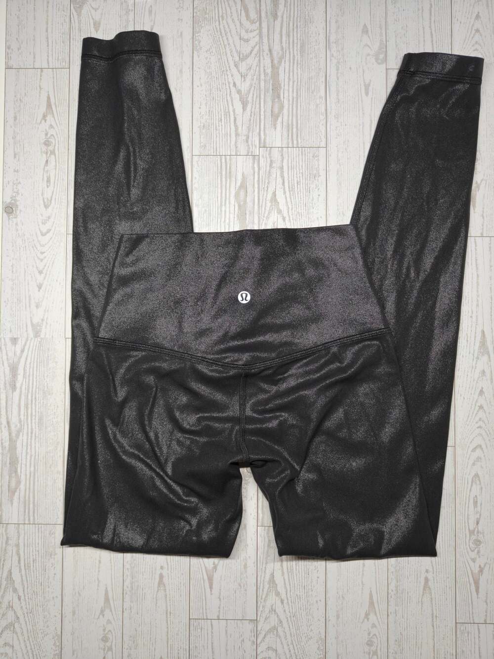 Lululemon Align High-Rise Pant 28" Shine
Radiate Foil Print Black size 4